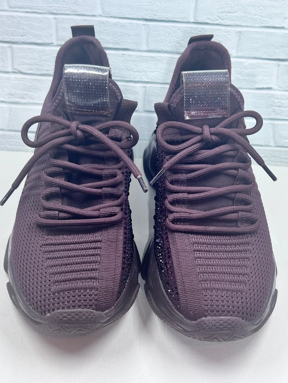 Steve Madden Maxima Burgundy Rhinestone Sneakers Size 8